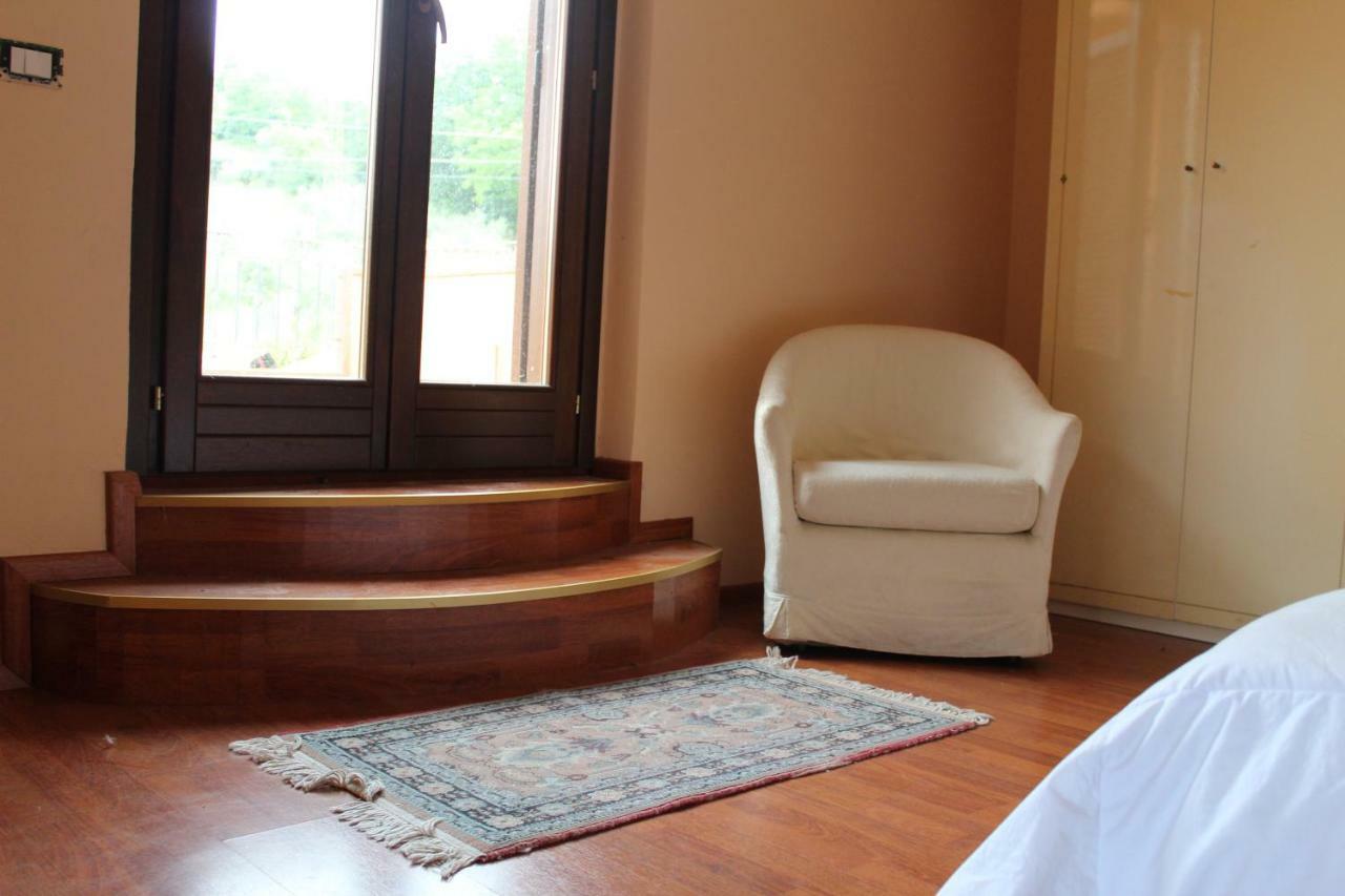 Villa Sarno Montesilvano Marina Buitenkant foto